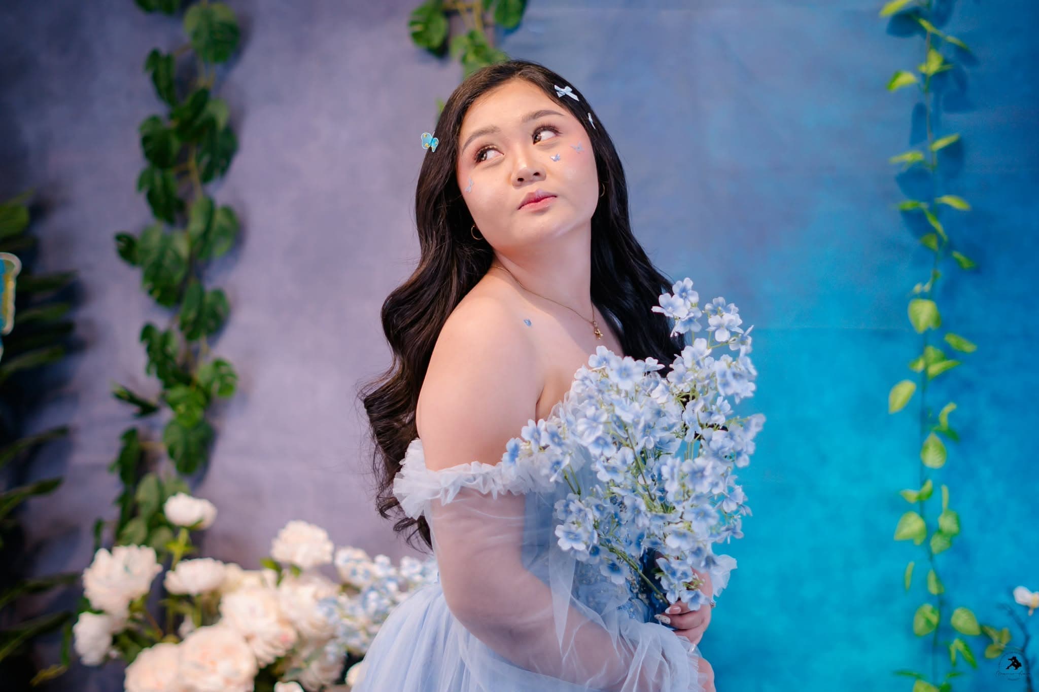 Mary Margaret in her blue debut gown